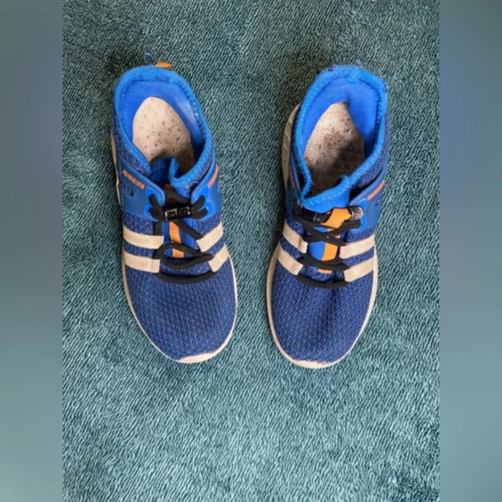 Runside - size 13 boys blue running tennis shoes - used condition see pics